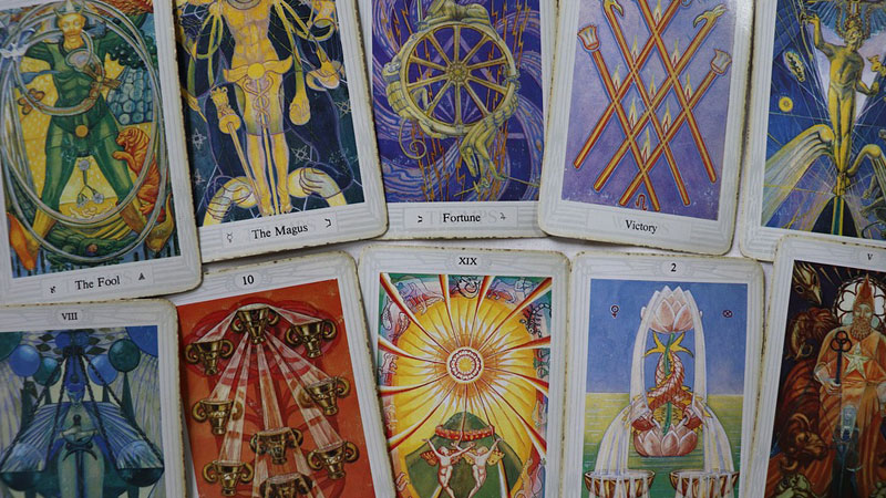 Las tres mejores tiradas de tarot del amor gratis